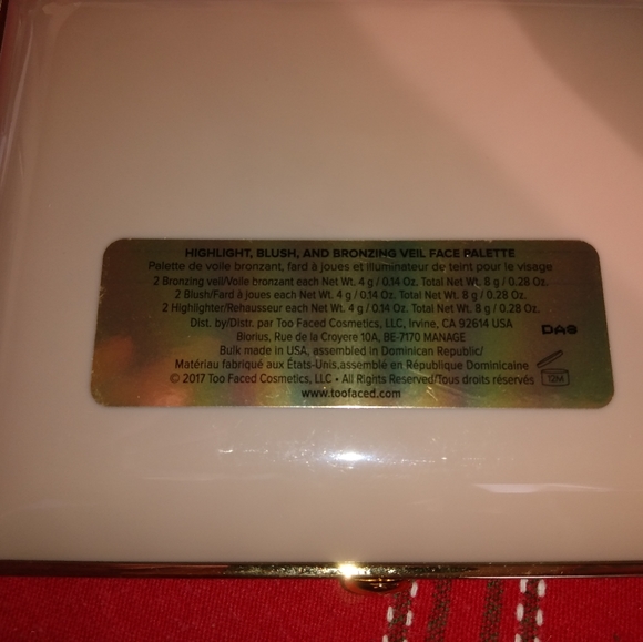 Too Faced Natural Face palette - Picture 3 of 3